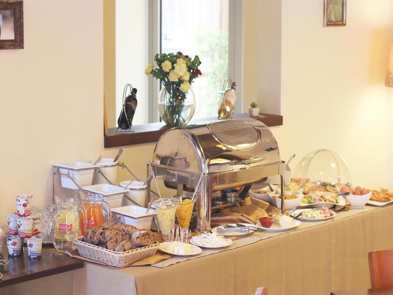 Goda Hotel Spa image
