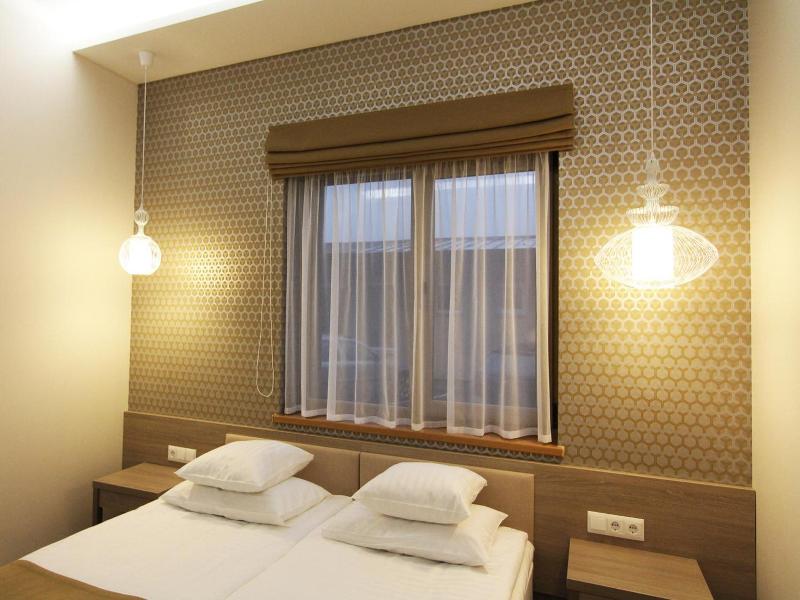 Goda Hotel Spa image