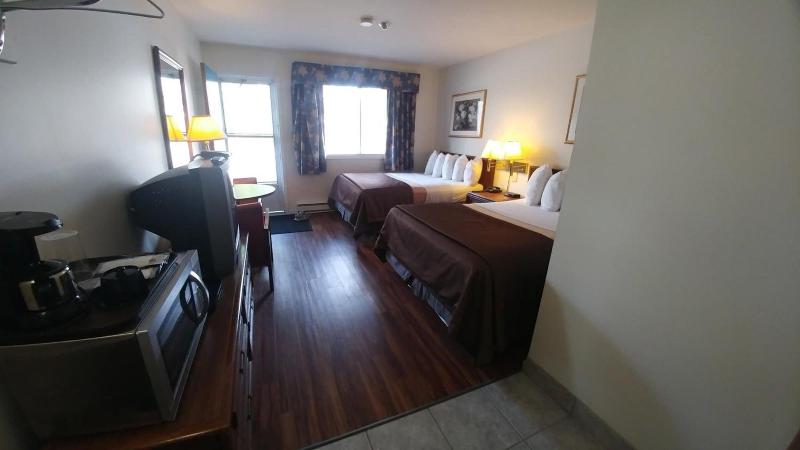Northlander Motel image