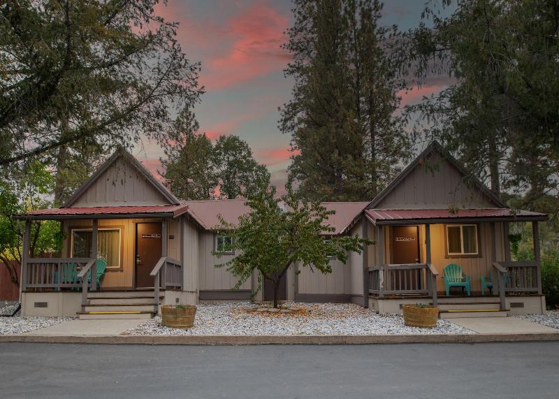 Buck Meadows Lodge image
