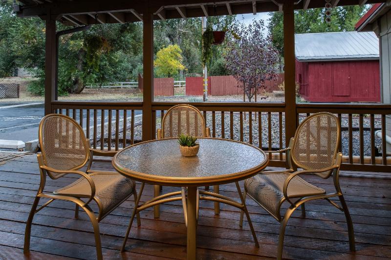 Buck Meadows Lodge image