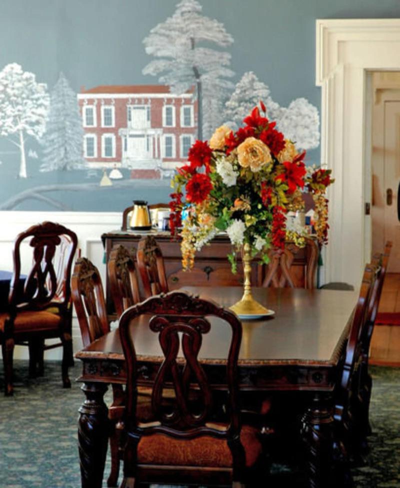 1851 Historic Maple Hill Manor B B