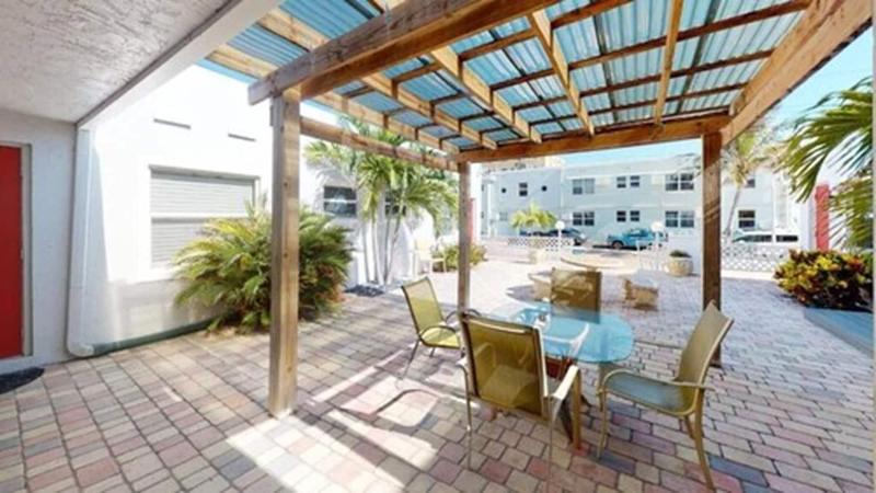 Sun Beach Inn image