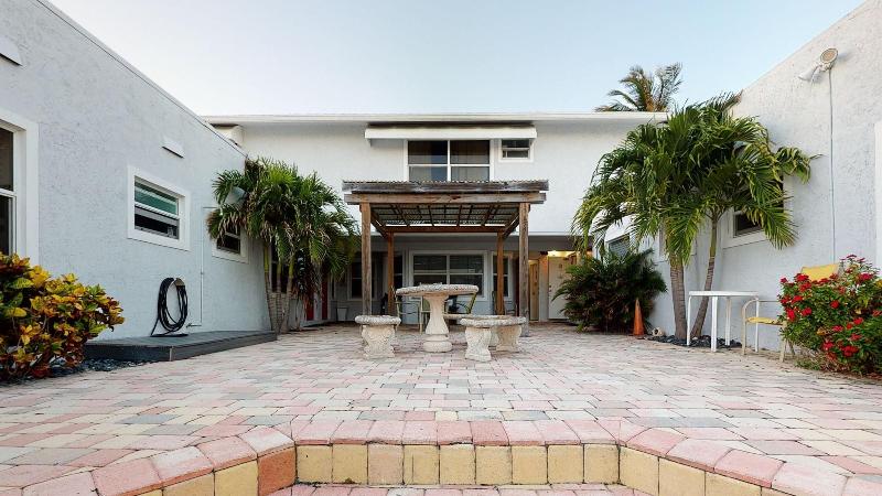 Sun Beach Inn image