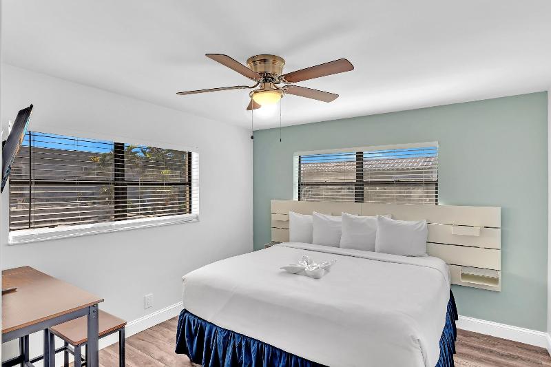 Sun Beach Inn image