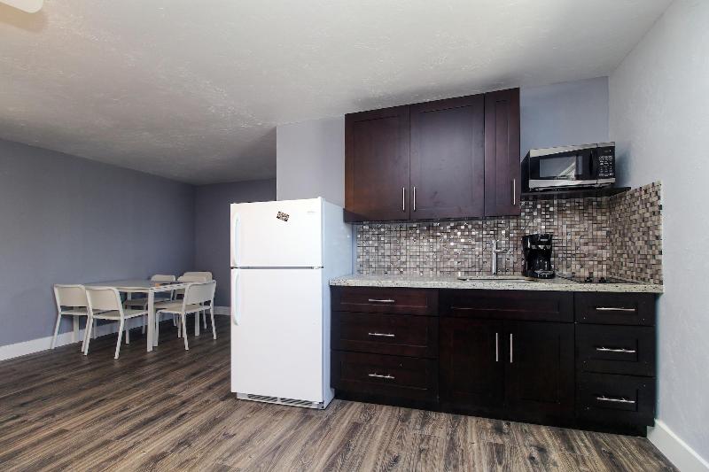 Sun Beach Inn image