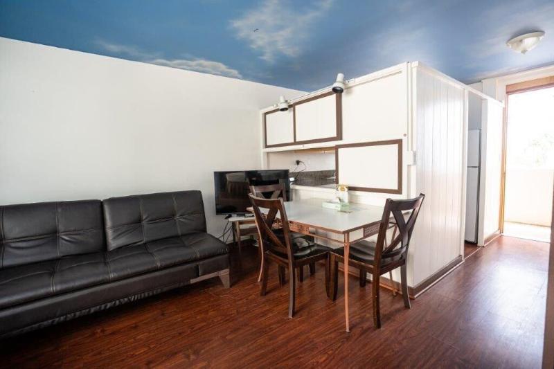 Holiday Surf Hotel image