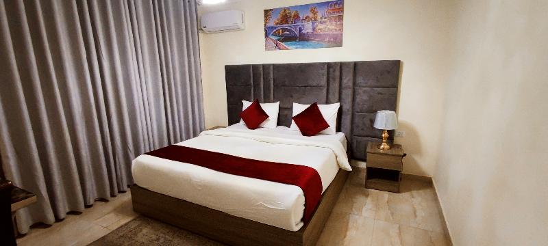 Golden Hotel image