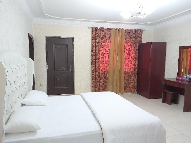 Gulf Hotel Apartment image
