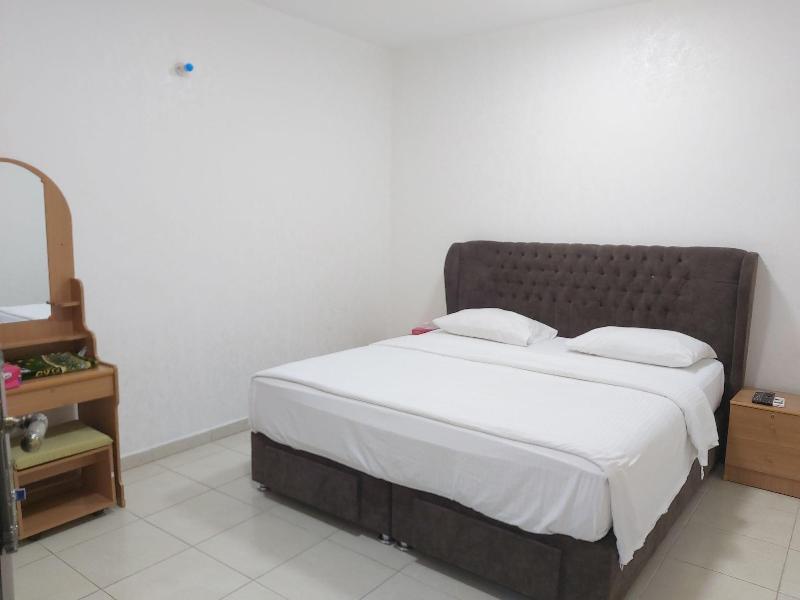 Gulf Hotel Apartment image