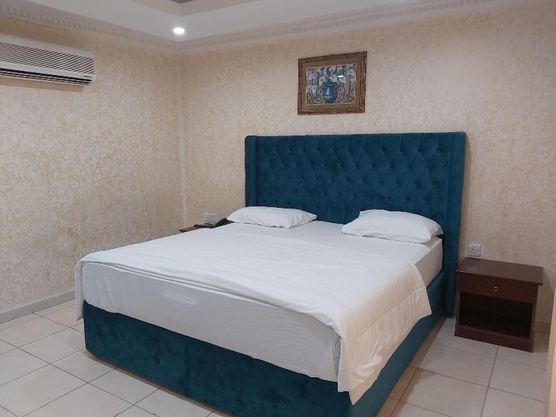 Gulf Hotel Apartment image