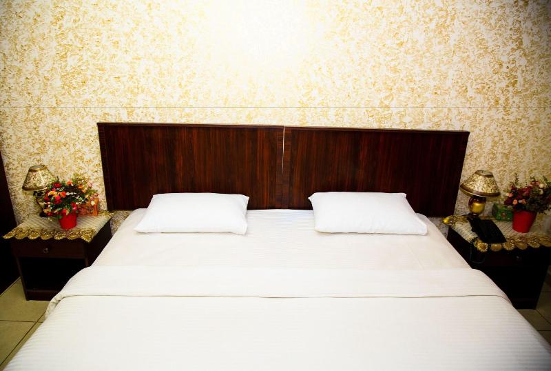 Gulf Hotel Apartment image