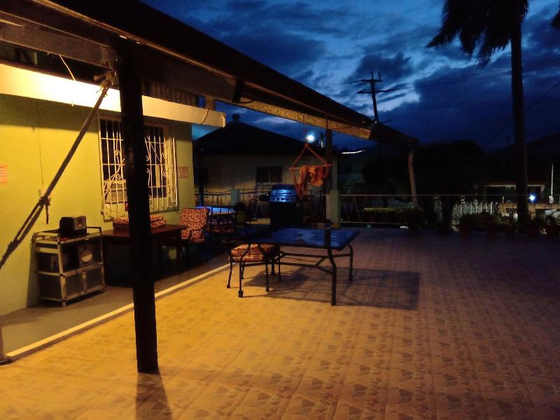 The Red Hut Inn image