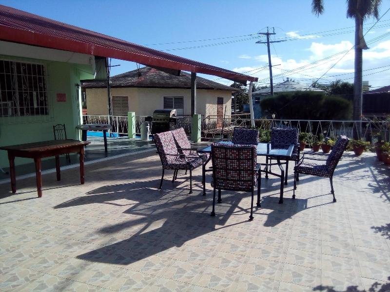 The Red Hut Inn image