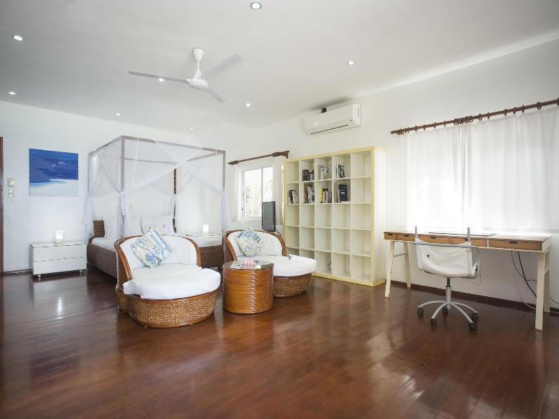 Mabuhay Beach House image