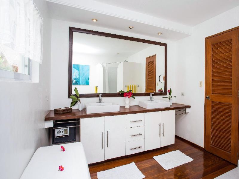 Mabuhay Beach House image