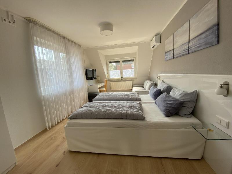 Hotel Zur Bever image