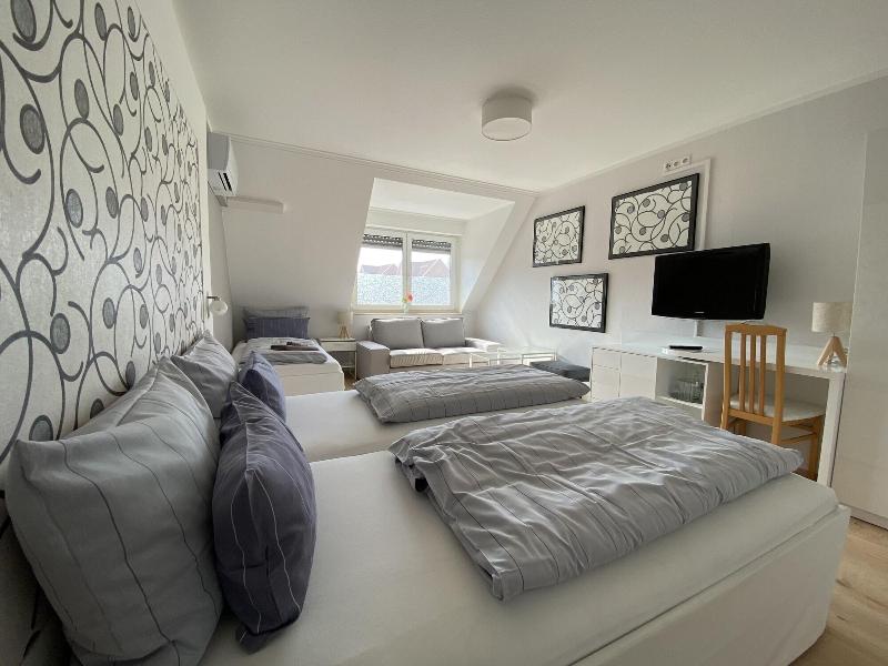 Hotel Zur Bever image