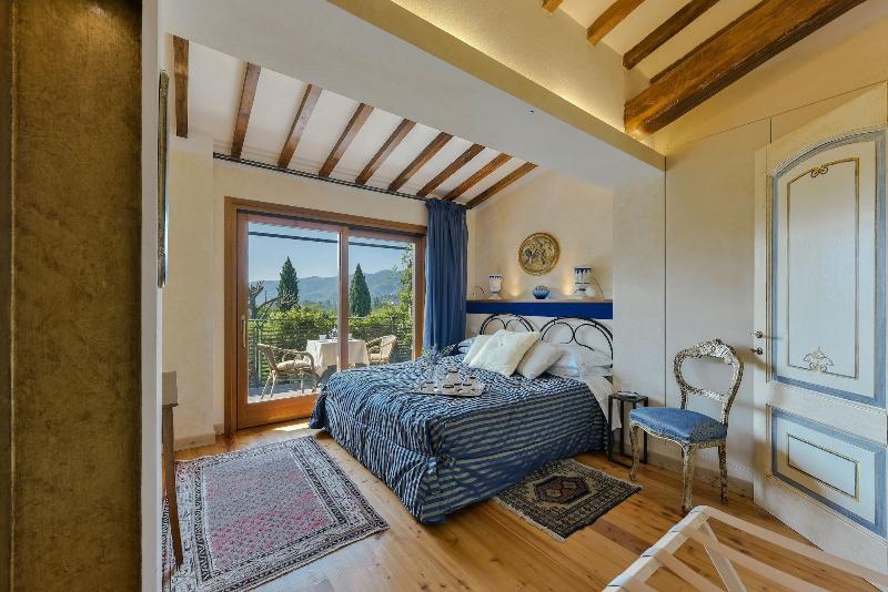 Villa Gaudia image