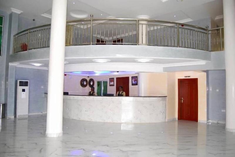Gold Crown Hotel image
