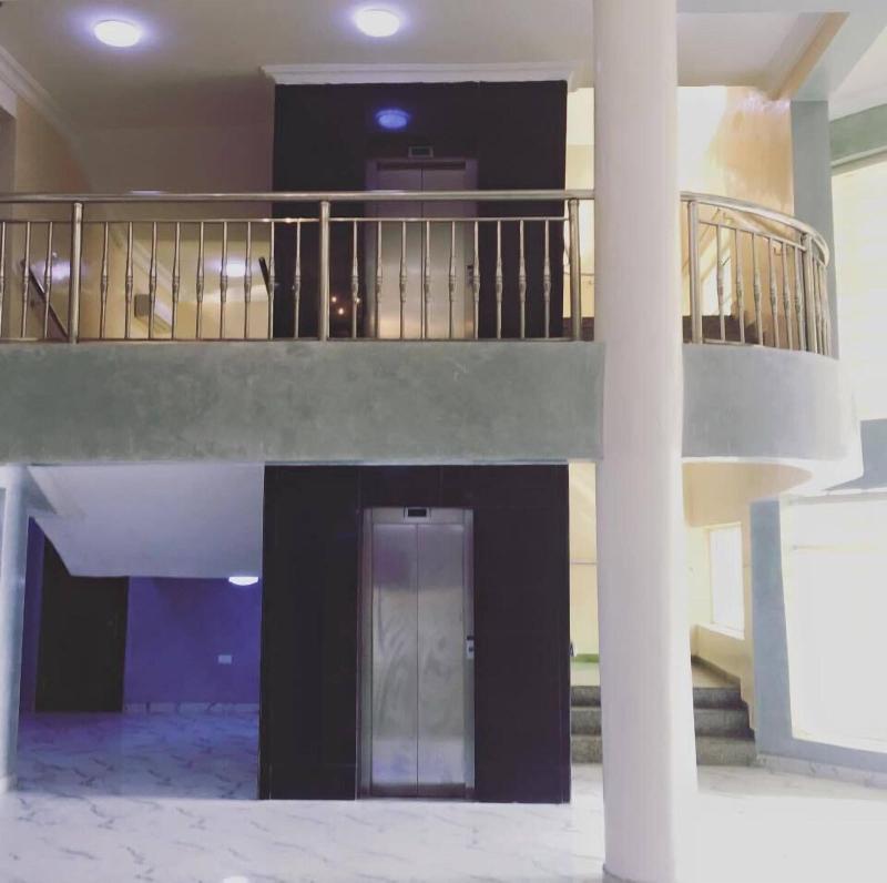 Gold Crown Hotel image