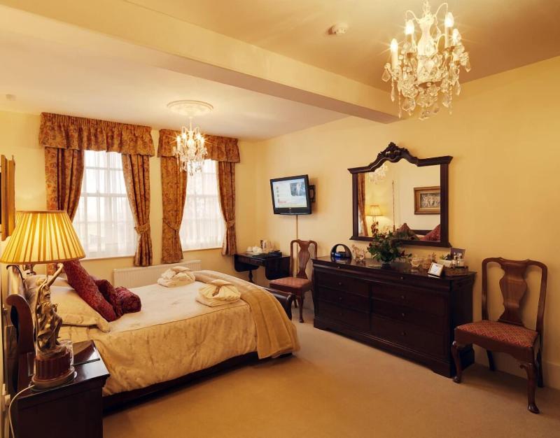 Saltcote Place Rye image