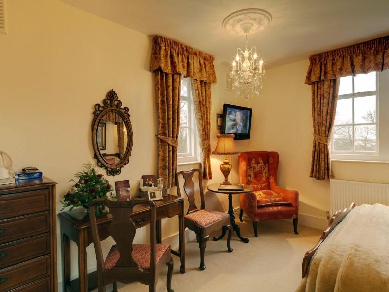 Saltcote Place Rye image