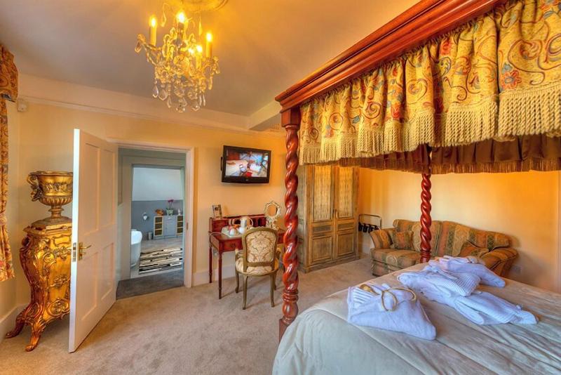 Saltcote Place Rye image