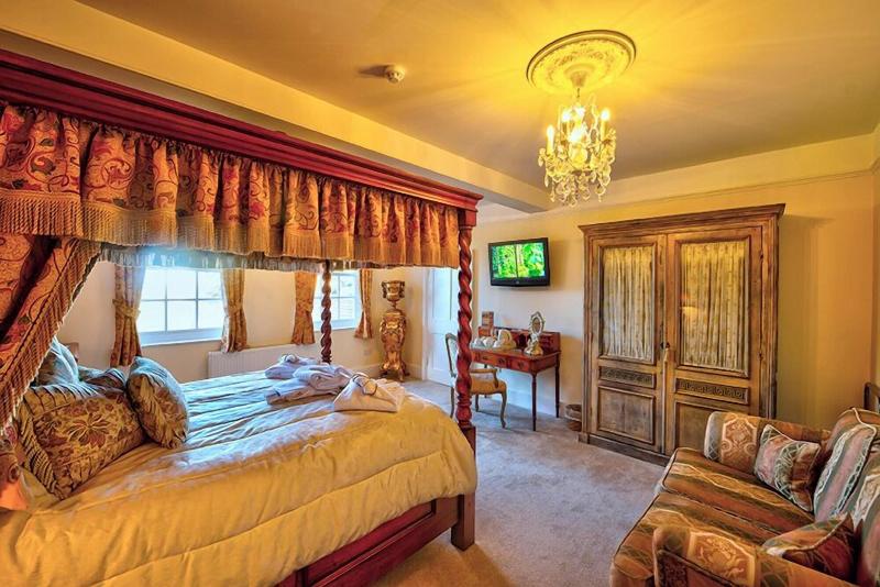 Saltcote Place Rye image
