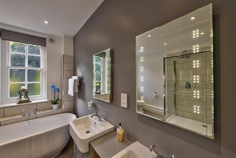 Saltcote Place Rye image