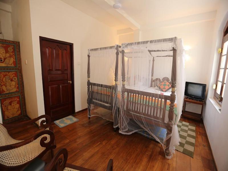 The Villa Hotel image