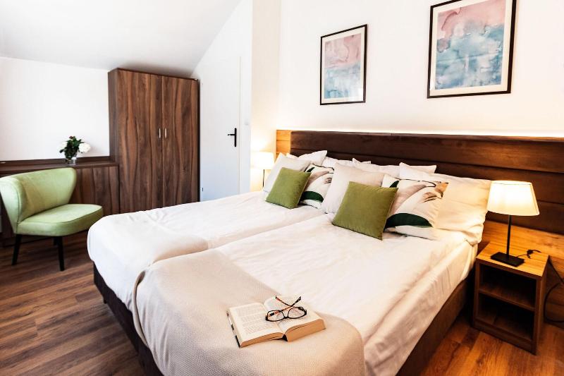 Pelikan Resort image