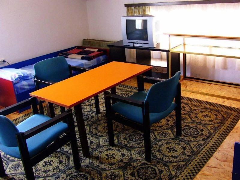 Hostel Domestika image