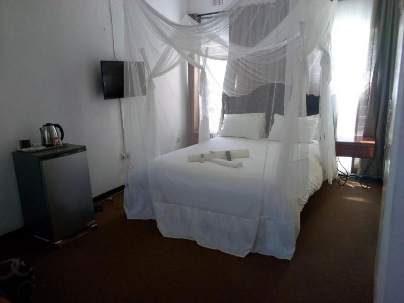 Kuku Royal Lodge image