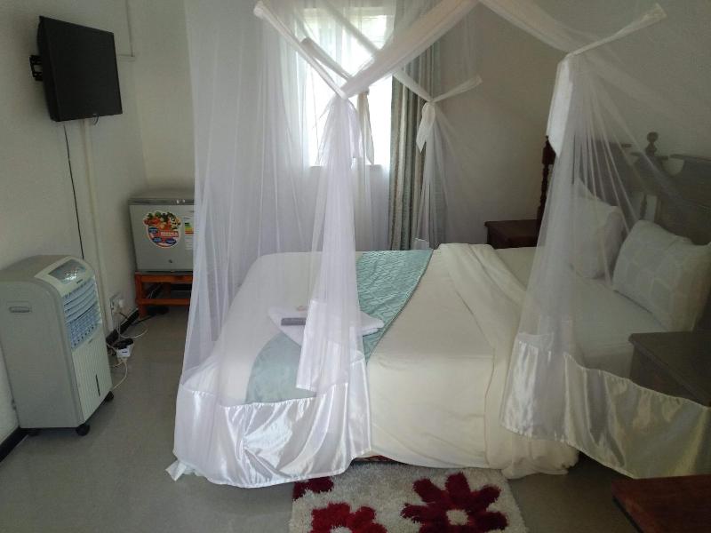 Kuku Royal Lodge image