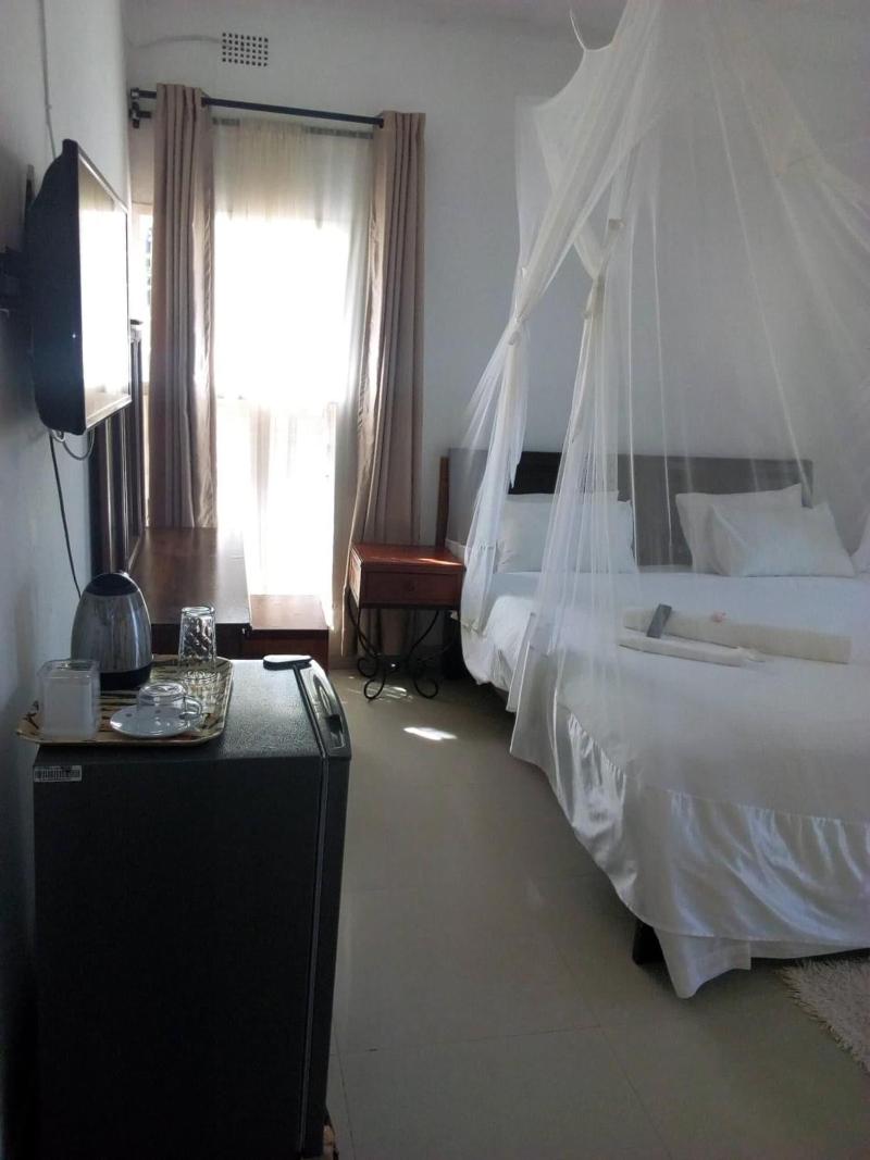 Kuku Royal Lodge image