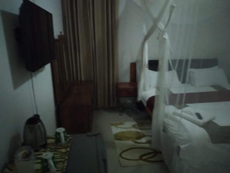Kuku Royal Lodge image