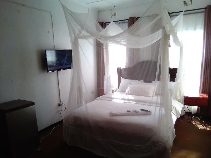 Kuku Royal Lodge image