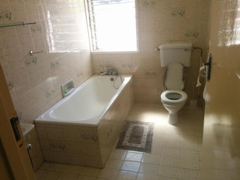 Kuku Royal Lodge image