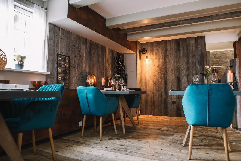 Boutique Hotel Pfauen image