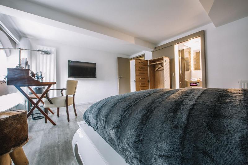 Boutique Hotel Pfauen image