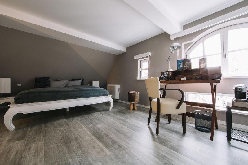 Boutique Hotel Pfauen image