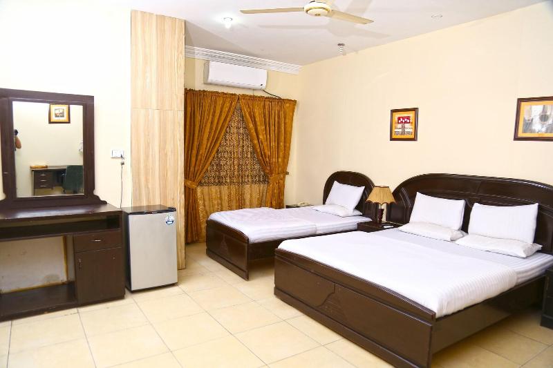 Luxury Inn image