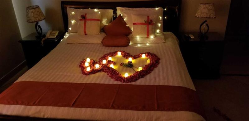 Luxury Inn image