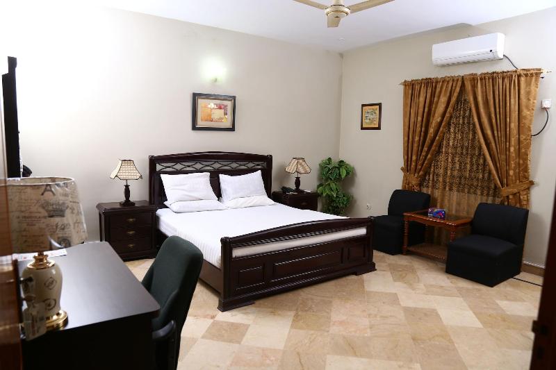 Luxury Inn image