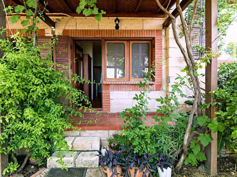 Villa Vino image
