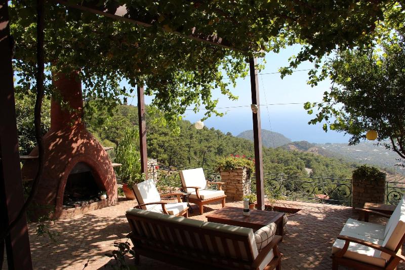 Villa Vino image