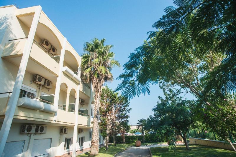 Hotel Plaza image