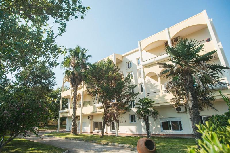 Hotel Plaza image