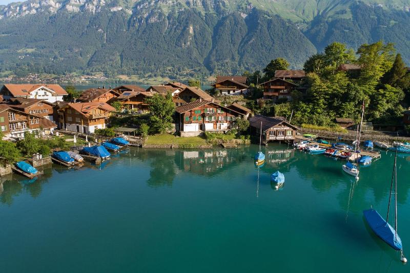 Lake Lodge Hostel image